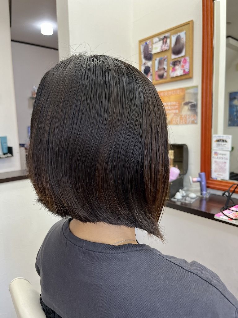ビフォー：右後ろから見た髪の状態