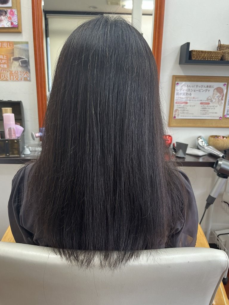 施術前の髪の状態（後ろから）