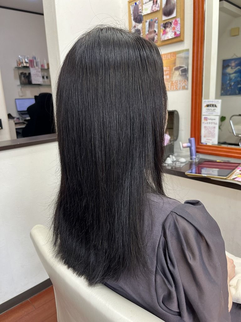施術後の髪の状態（右後ろから）
