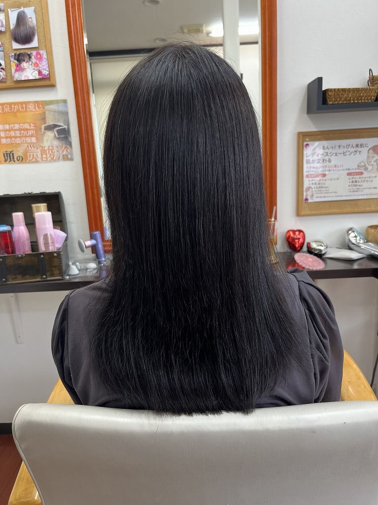 施術後の髪の状態（後ろから）