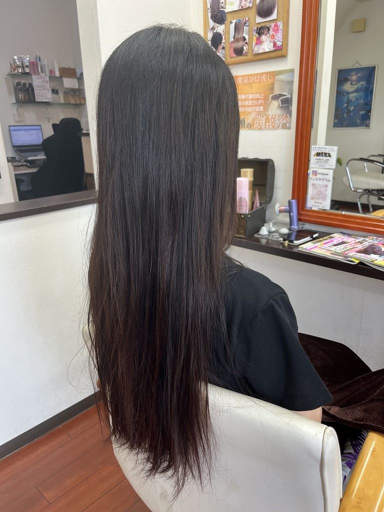 ロングヘア 斜め後ろから ビフォー写真