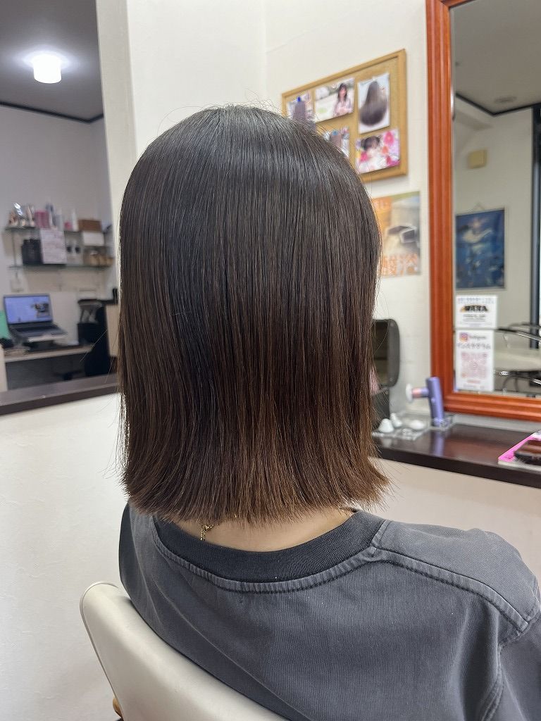 縮毛矯正ビフォー