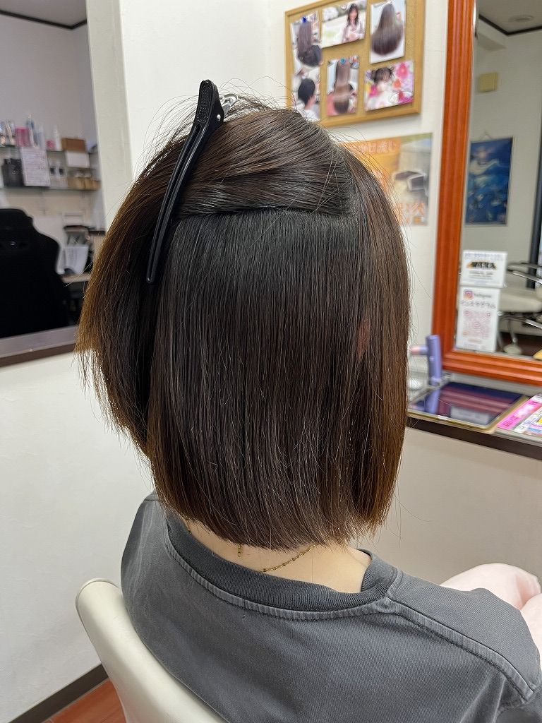 内側のクセが伸びた状態