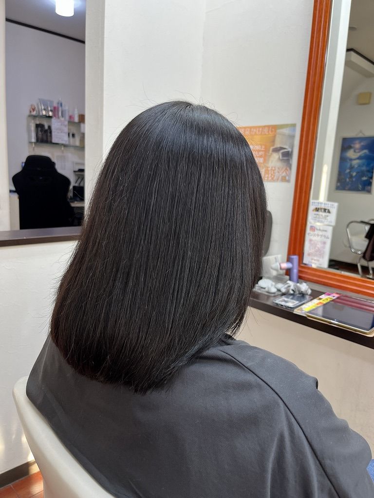 本庄市 美容室 アラック|クールブラックでトーンダウン後の仕上がり(青みニュアンスが上品)