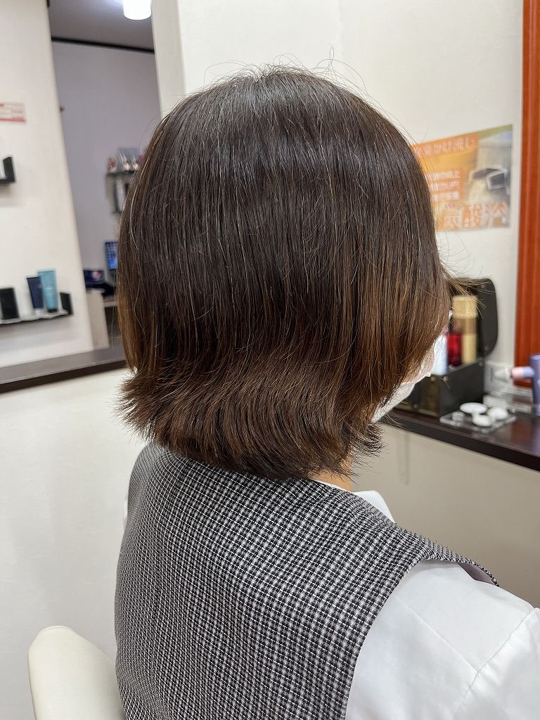 パーマ前の状態（軟毛で動きが出にくい髪質）