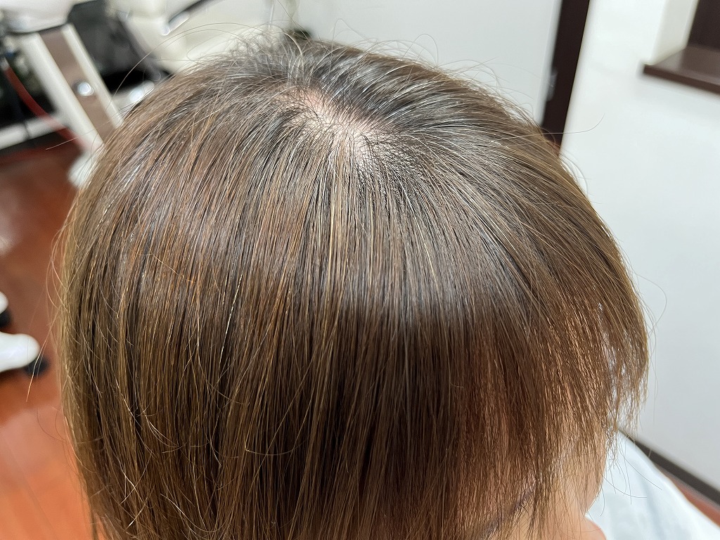 前髪縮毛矯正アフター 乾かしただけで自然に下りる