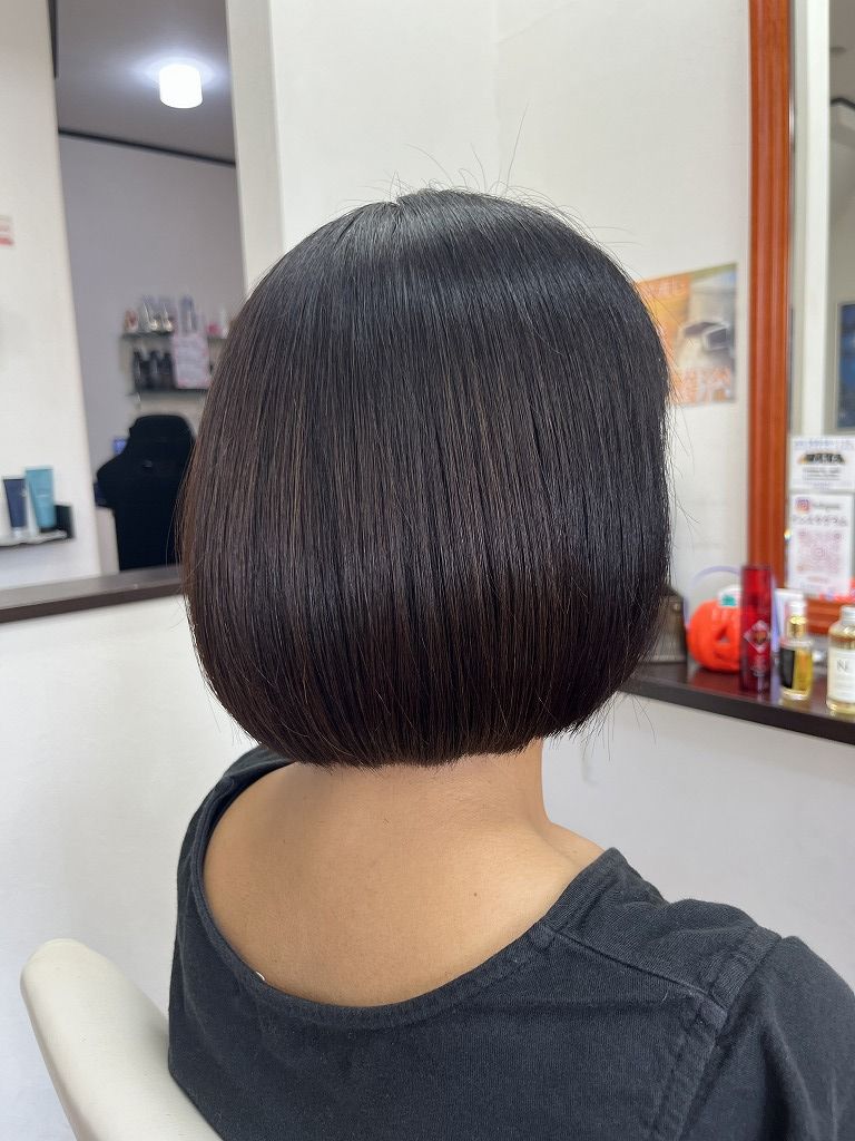 ヘアドネーションカット後のショートボブ 横から