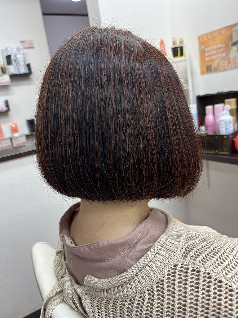 アフター　ツヤとまとまりのあるボブスタイル