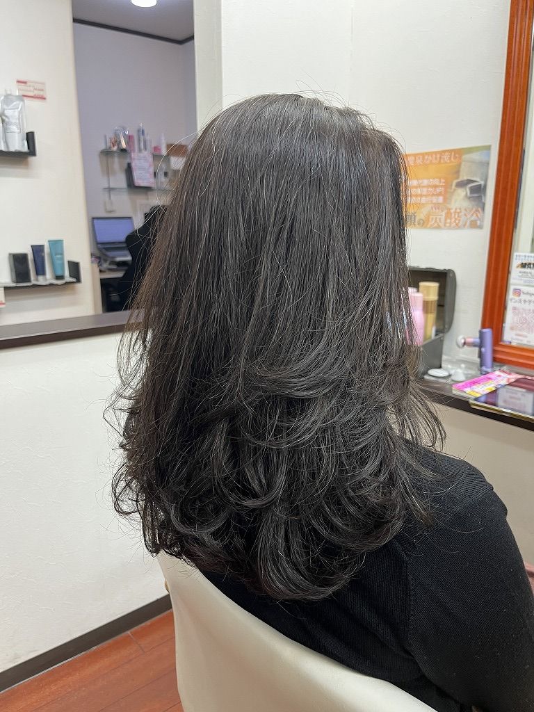 縮毛矯正とデジタルパーマ同時施術後の全体の仕上がり