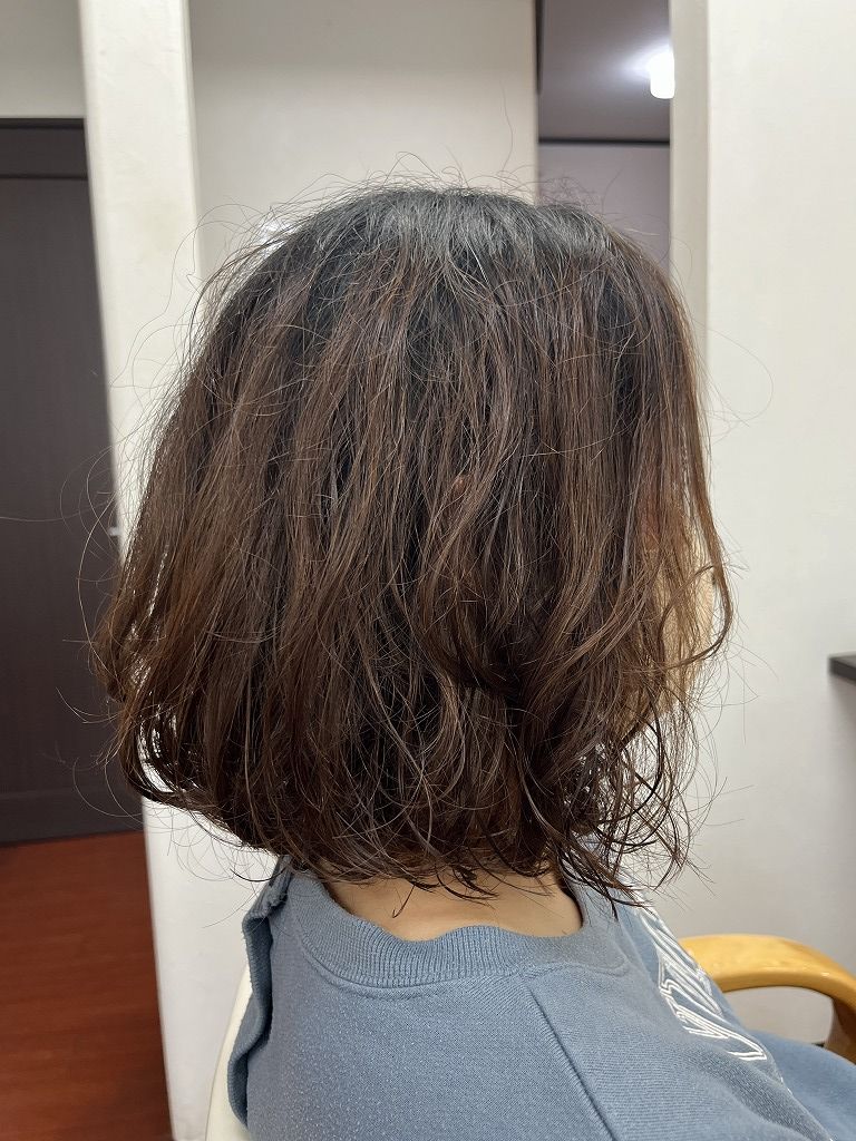 デジタルパーマ施術後の横から見た仕上がり
