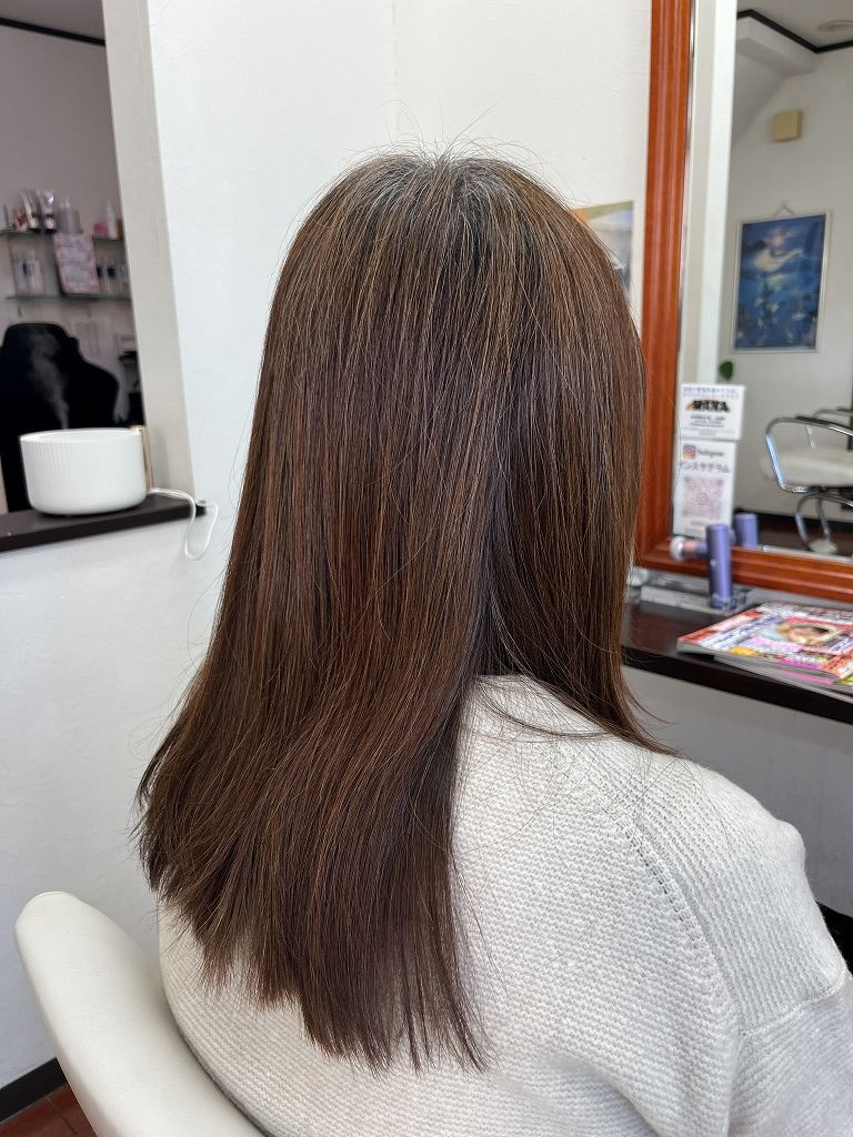 施術前の髪の状態（ビフォー）｜落ち着いた時間の中で、カットとカラーを