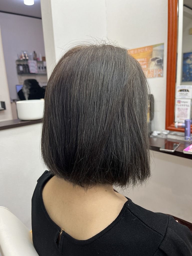 ショート縮毛矯正のビフォー（全体）