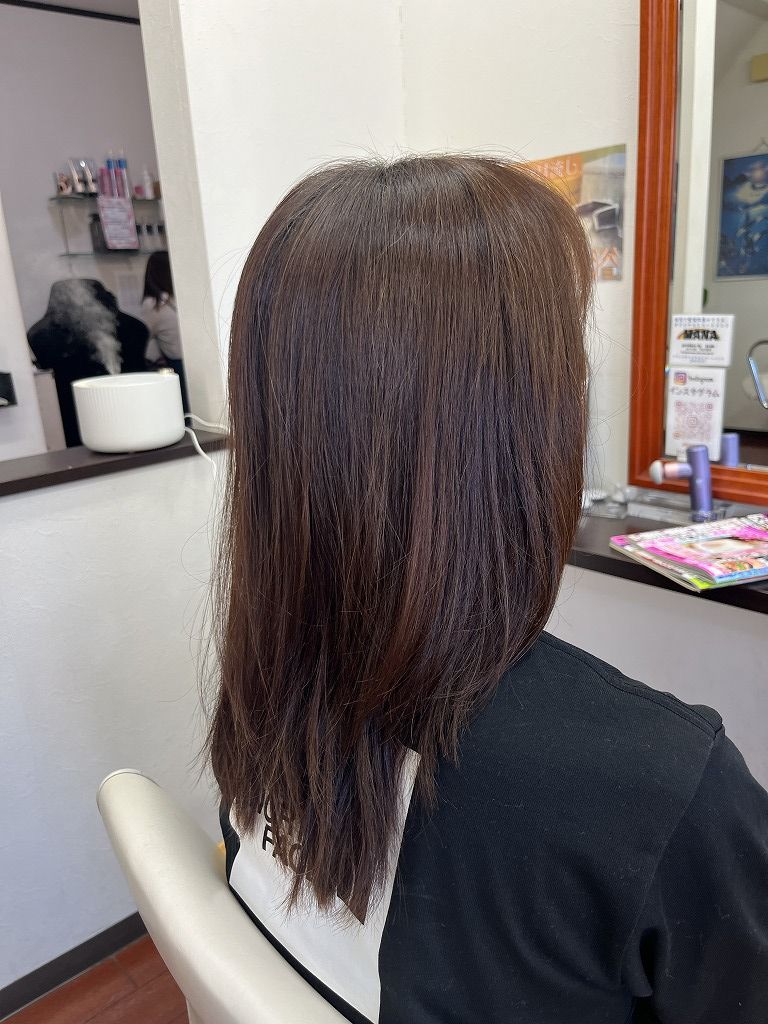 リタッチカラー施術前（全体）根元の伸びが気になる状態
