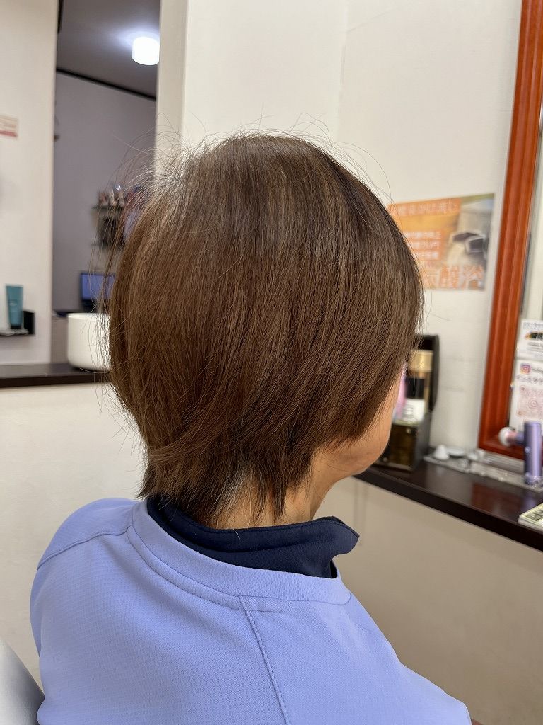 カラーカット施術前のショートヘア