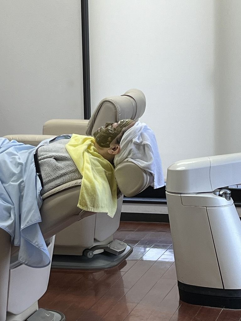 香草パックで美肌パックをしている様子