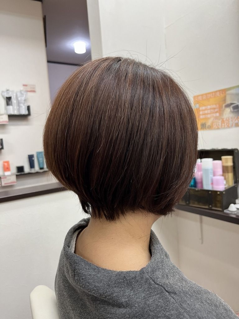 前下がりボブレイヤーのカットカラー施術後