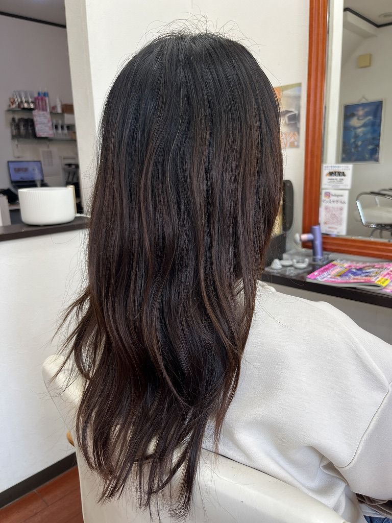 縮毛矯正前のビフォー