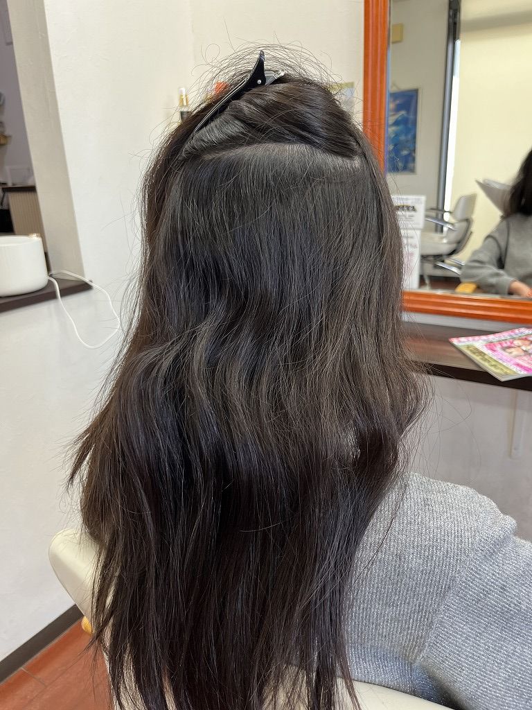 縮毛矯正前の内側のクセの状態