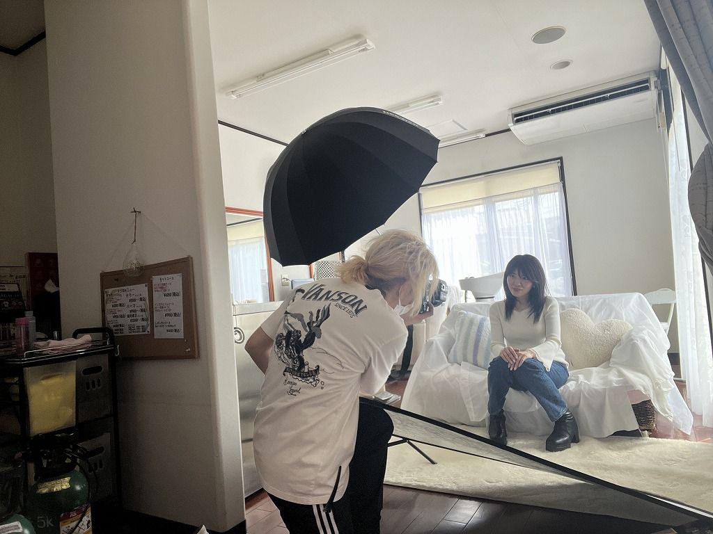 サロンモデル撮影中の風景写真