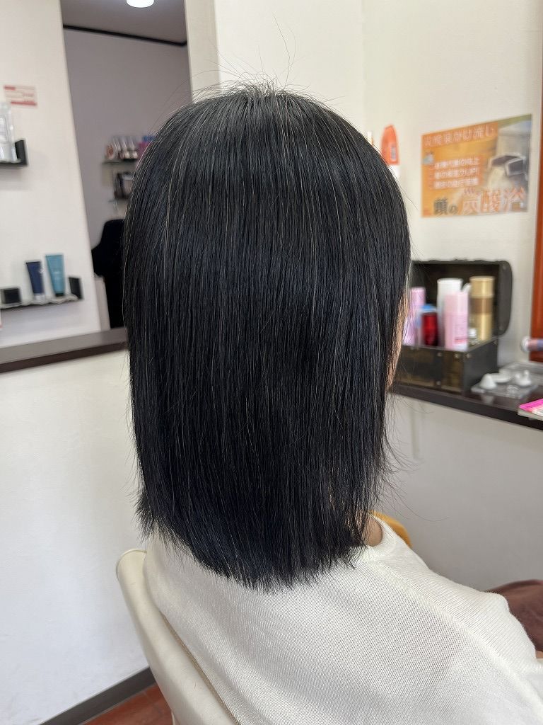 超軟毛の縮毛矯正後に乾かしただけで自然に収まった仕上がり