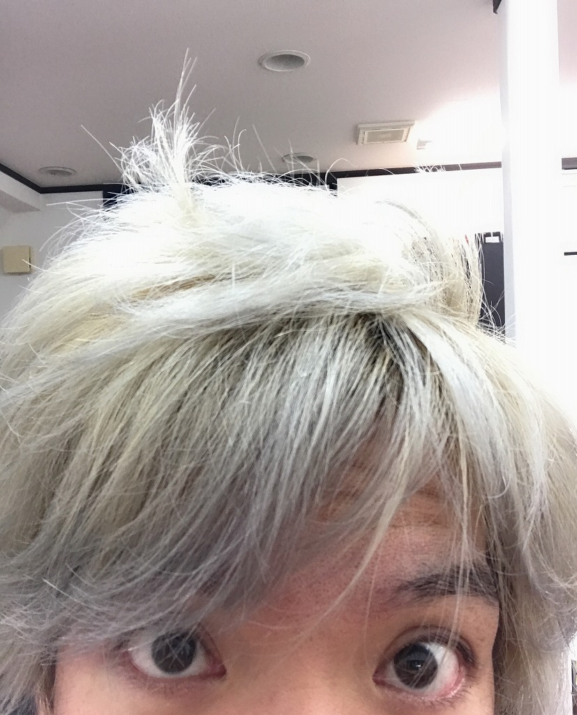 カラーや施術を繰り返した髪の状態