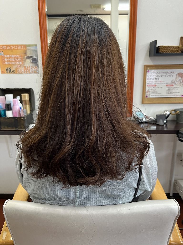 毛先のデジタルパーマを残したリタッチ縮毛矯正のアフター