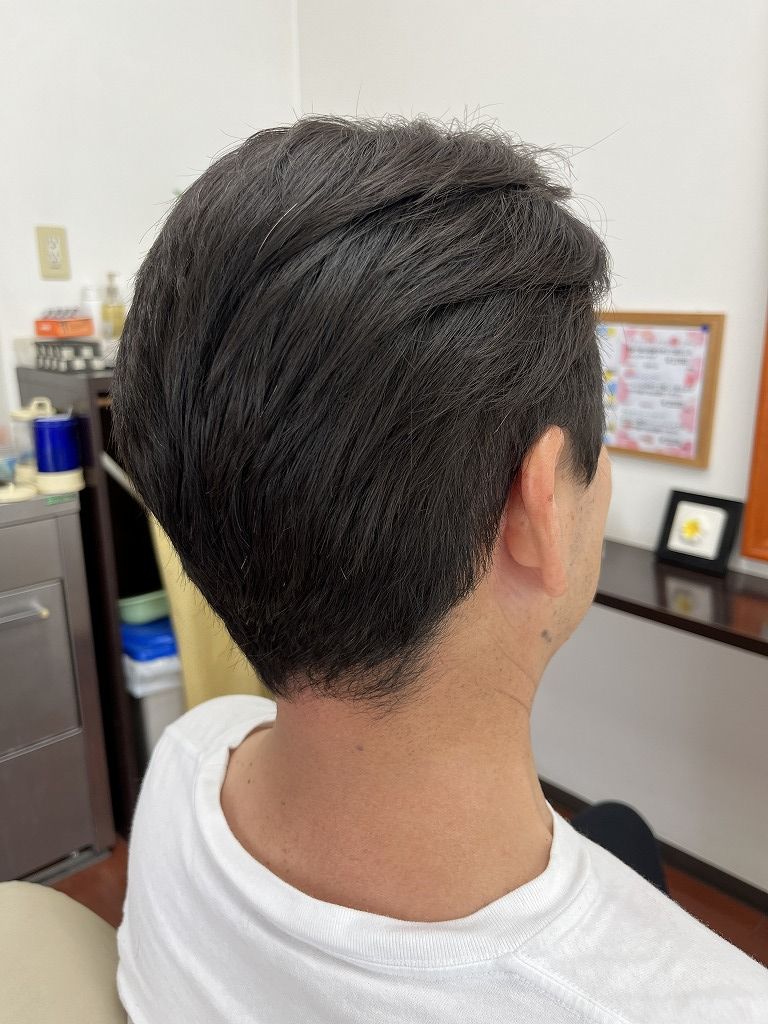 男性ショート縮毛矯正アフター 自然に収まるショートスタイル