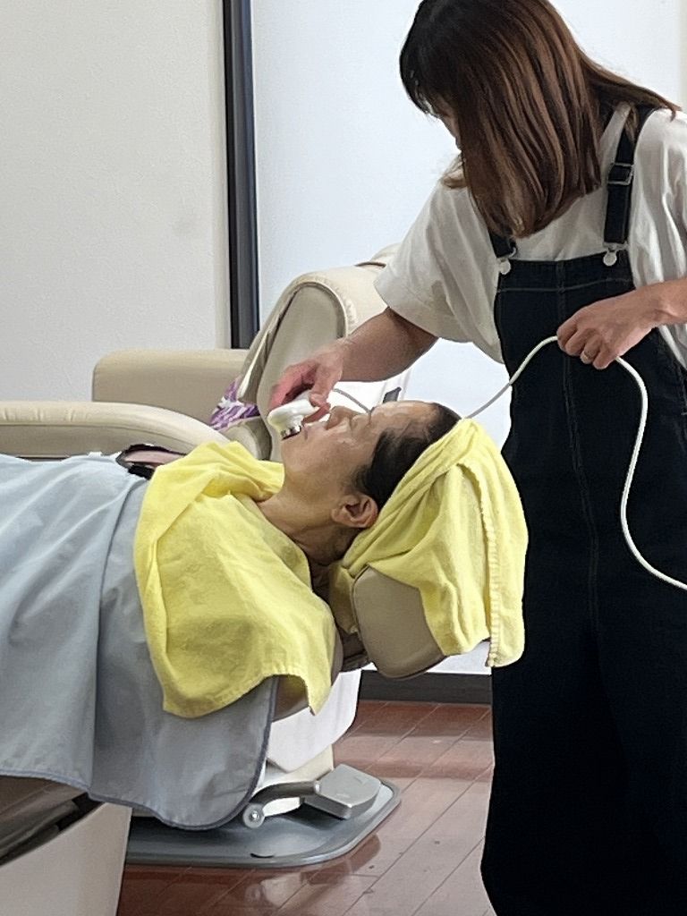 アイソニックによる超音波ケア
