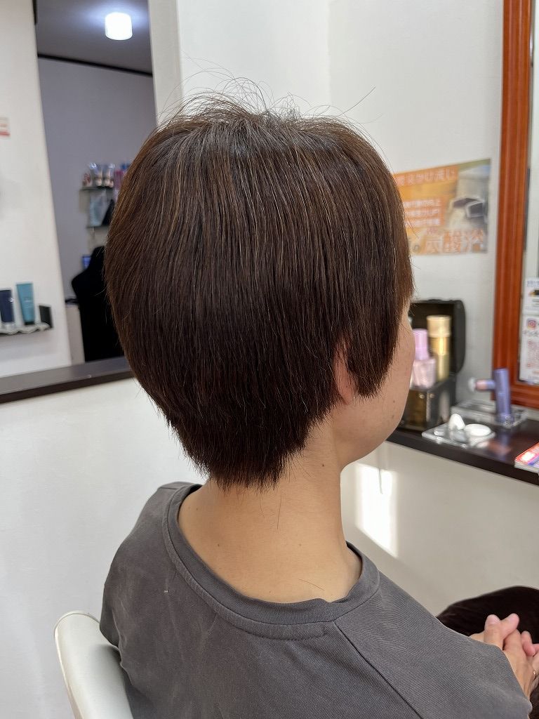 ショートボブの縮毛矯正アフター 乾かしただけの自然な仕上がり