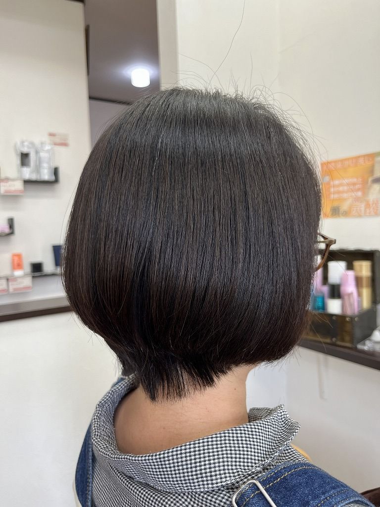 縮毛矯正後の自然な丸みのあるボブ