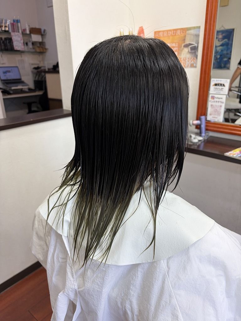 長女のカット前の髪