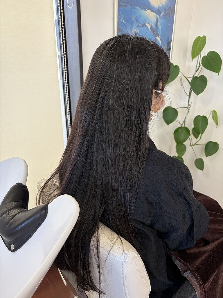 半年ぶりにご来店されたロングヘアの施術前