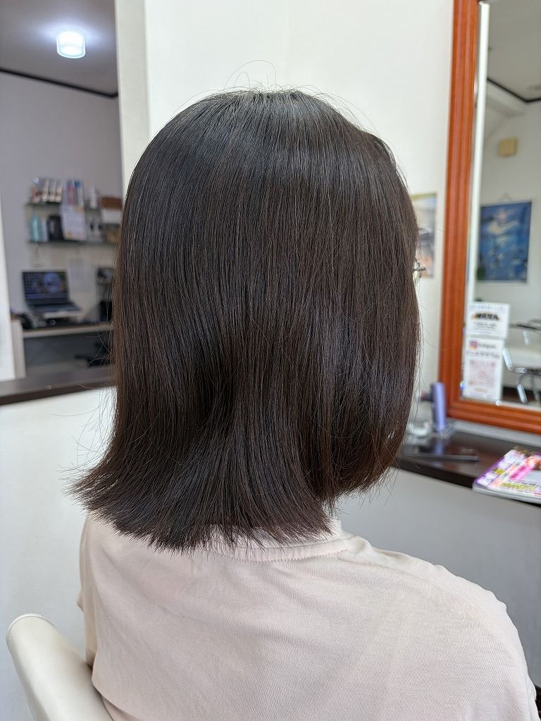 前回のカットから2か月経過したワンレングスボブのビフォー