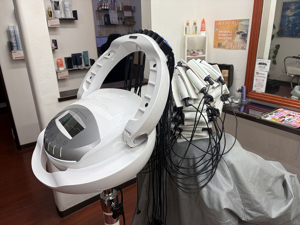 弱酸性デジタルパーマ施術で使用しているデジタルパーマ機器