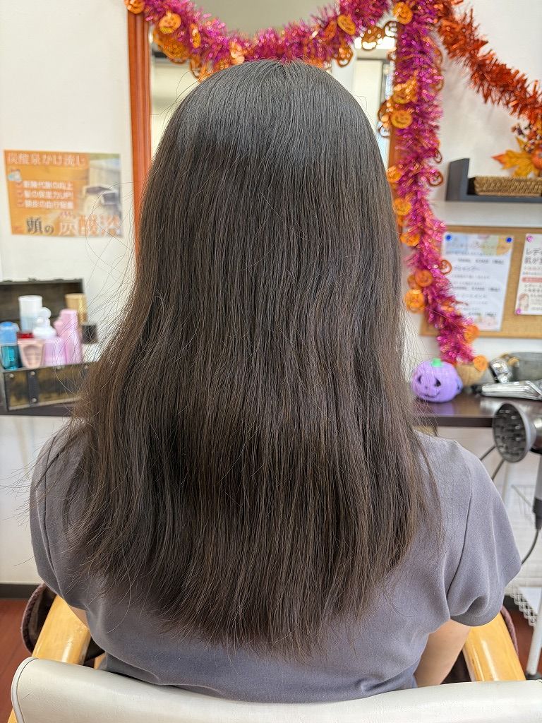 カット前の毛先の状態・ワンレンベースのヘアスタイル