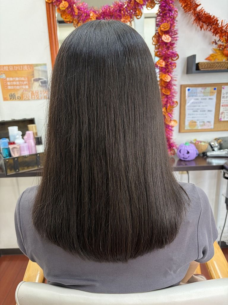 約3cmカットした後の髪の状態・毛先の厚みを残した自然な仕上がり